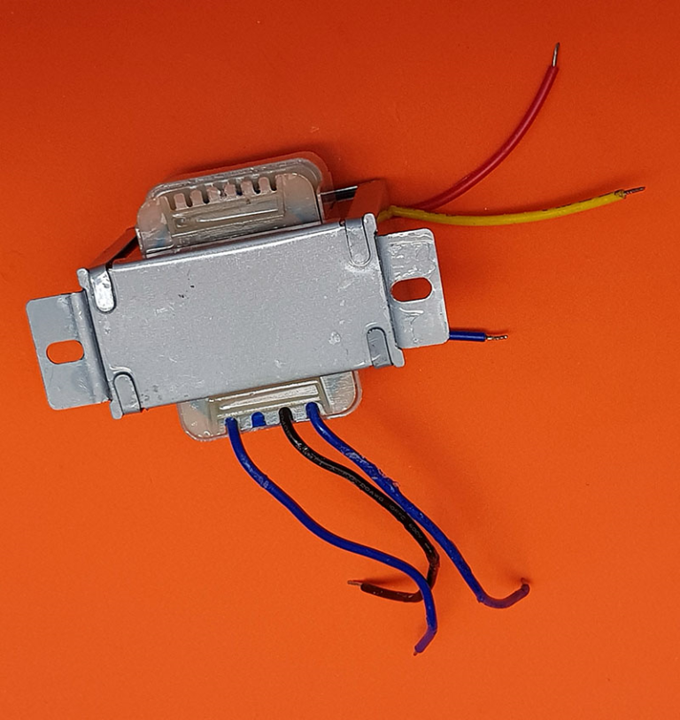 Transformador 110/220V a 12V y 24V AC 1A - vista 2