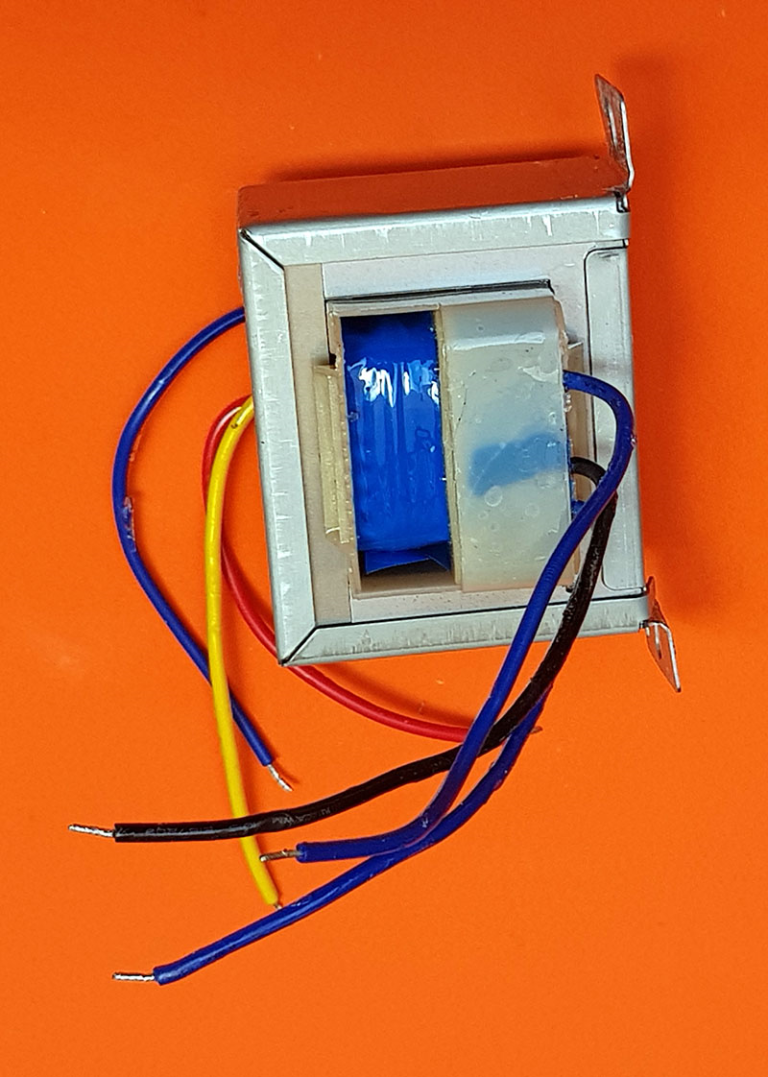 Transformador 110/220V a 12V y 24V AC 1A - vista 3