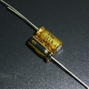 Capacitor 10uf 16v [3x5]mm Marca Nichicon