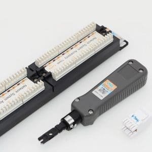 Poncheador de redes para telecomunicación