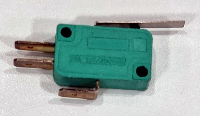 Micro Switch con Palanca 10A 250V para Final de Carrera - vista 2