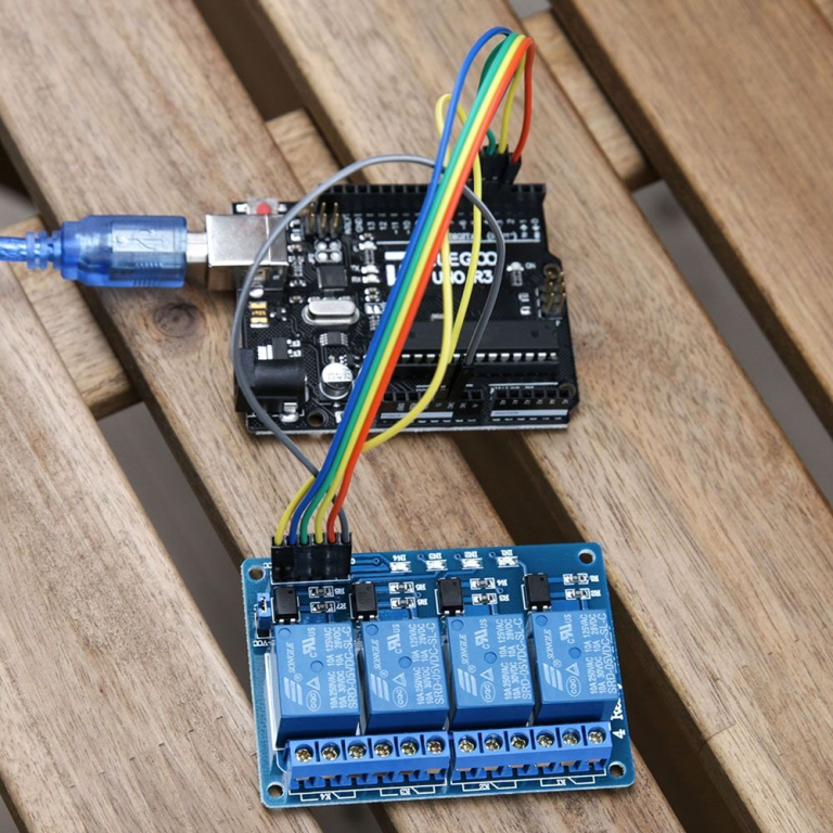 Módulo Relay 4 Canales 12V con Optoacoplador – Relés de 10A para Arduino, ESP32 y Domótica 27 Módulo Relay 4 Canales 12V con Optoacoplador – Relés de 10A para Arduino, ESP32 y Domótica - vista 2
