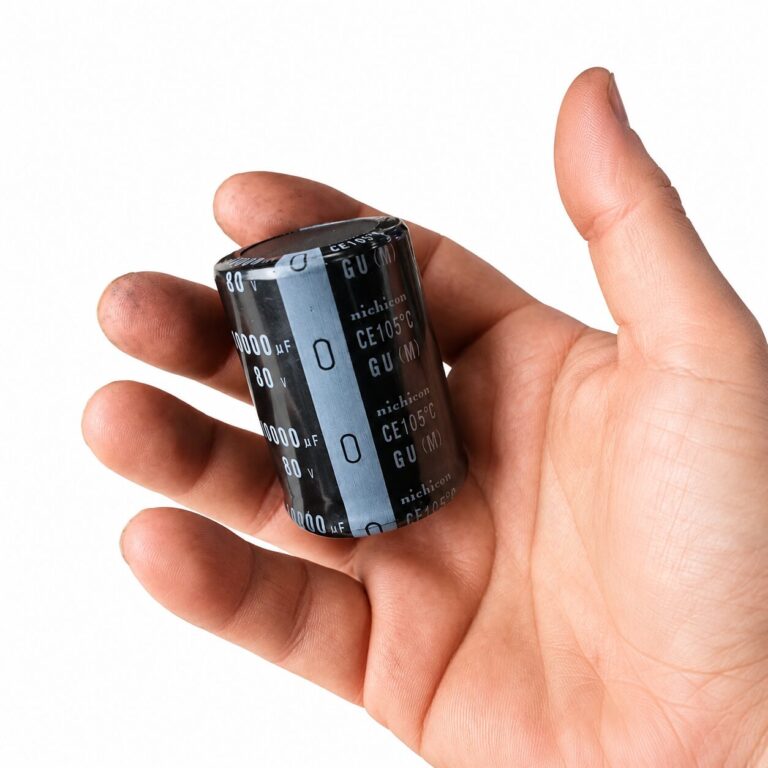 Capacitor Electrolítico 10000 µF 80V Snap-In – Condensador de Filtro para Fuentes, Amplificadores y Sistemas de Potencia - vista 2